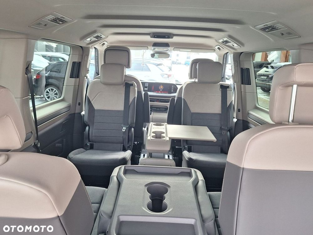 Volkswagen Multivan - 20