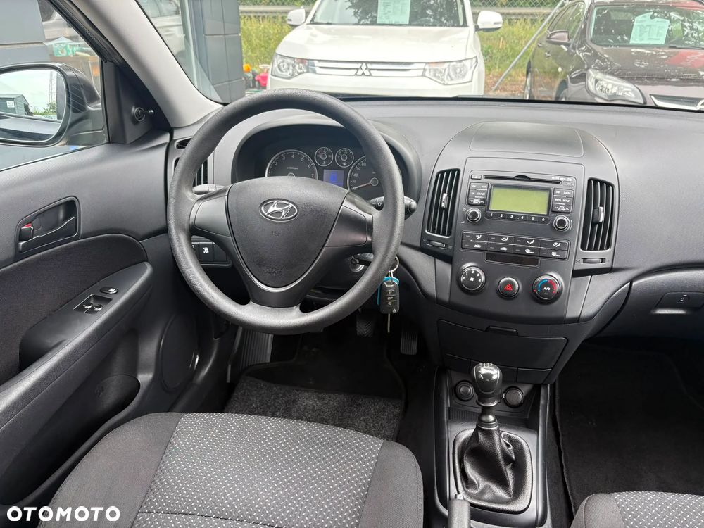 Hyundai i30 1.4 Base EU5 - 12