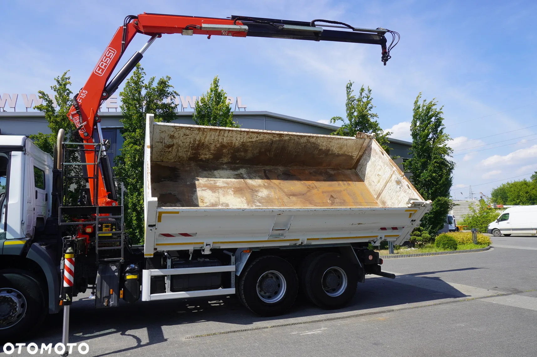 Mercedes-Benz Arocs 2636 / Fassi F155A.0.22 6t / 120 tys. km / Wywrotka 3-stronna / 2 x hydroburta - 13
