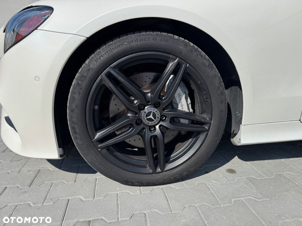 Mercedes-Benz Klasa E 400 Coupe 4-Matic 9G-TRONIC - 28