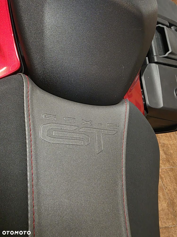 Suzuki GSX 1000 - 17