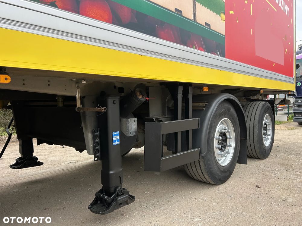 Schmitz Cargobull SKO 18 CARRIER MAXIMA 1000 / 2 OSIE / 22 PALETY / OŚ SKRĘTNA / ROLETA / SKRĘTNA OŚ NA OBROTNICY / IDEALNA POD DYSTRYBUCJĘ / ŚWIETNIE ZWROTNA KRÓTKA NACZEPA / DOSTĘPNE 3 SZTUKI !! - 21