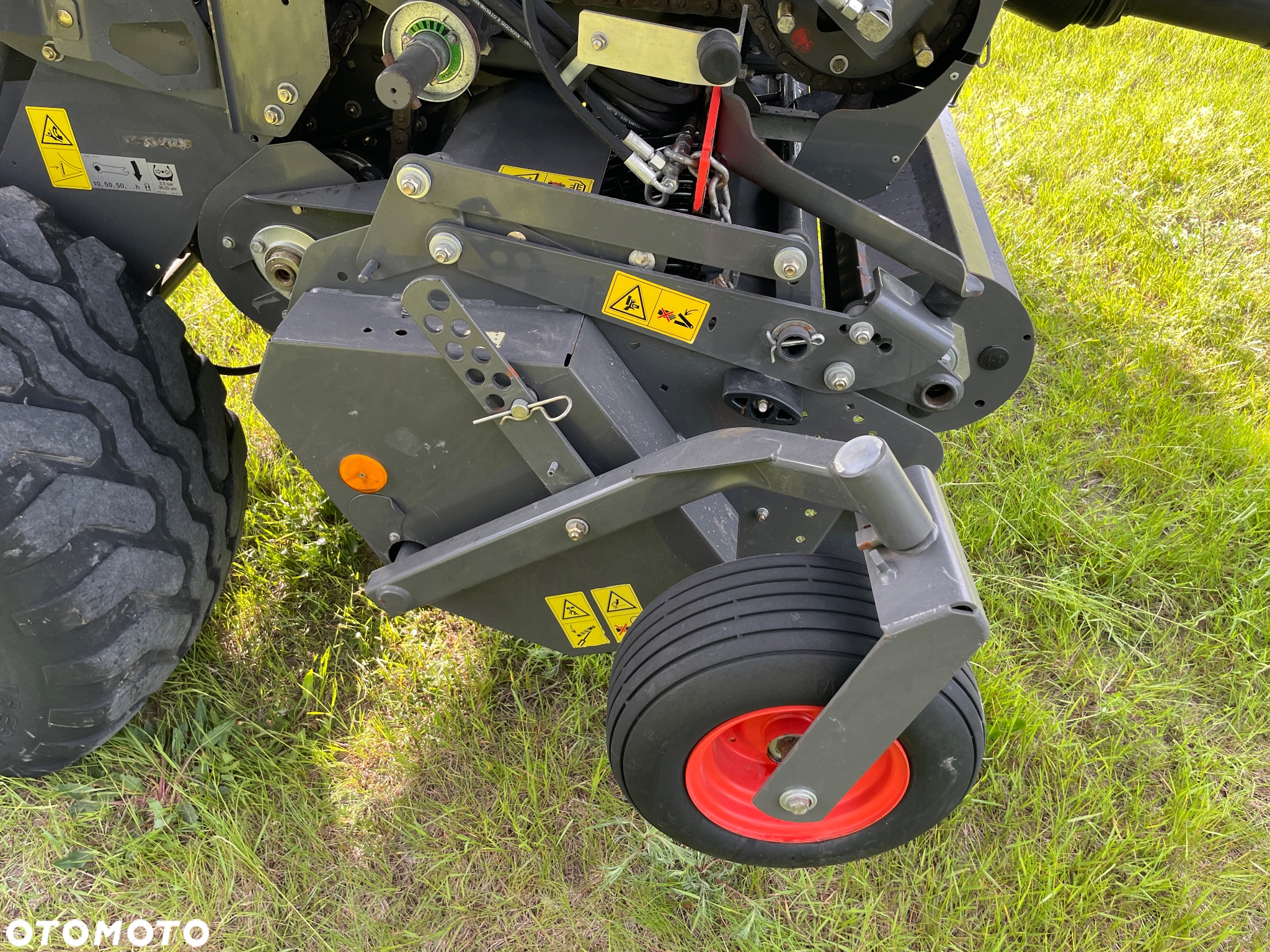 Claas Variant 380 - 18