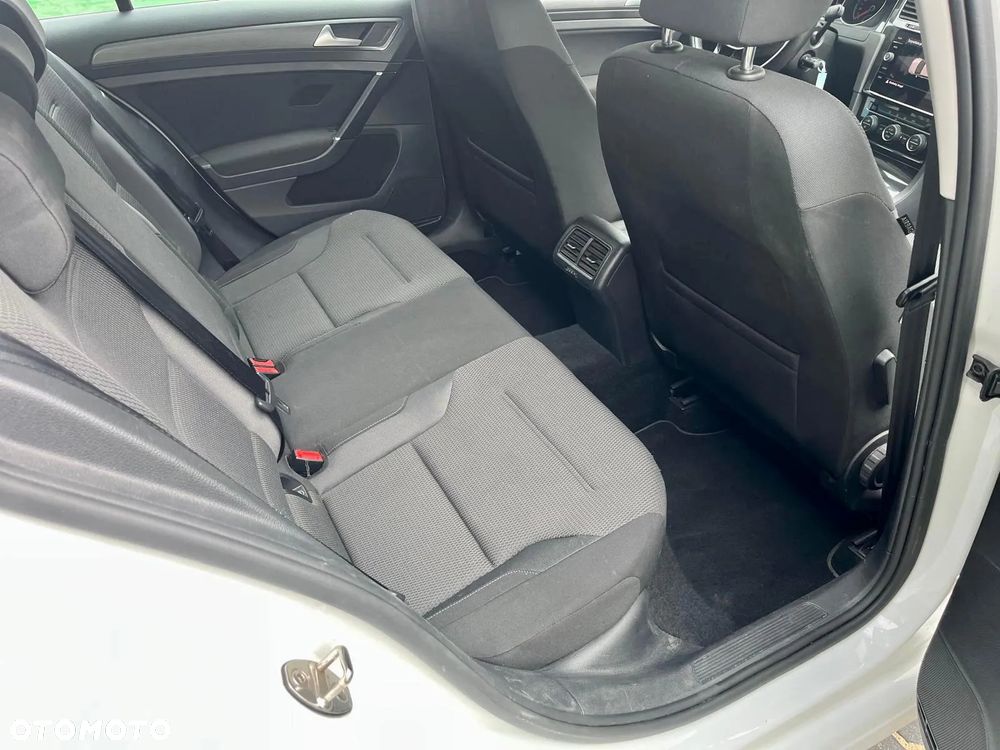 Volkswagen Golf 1.6 TDI (BlueMotion Technology) Comfortline - 14