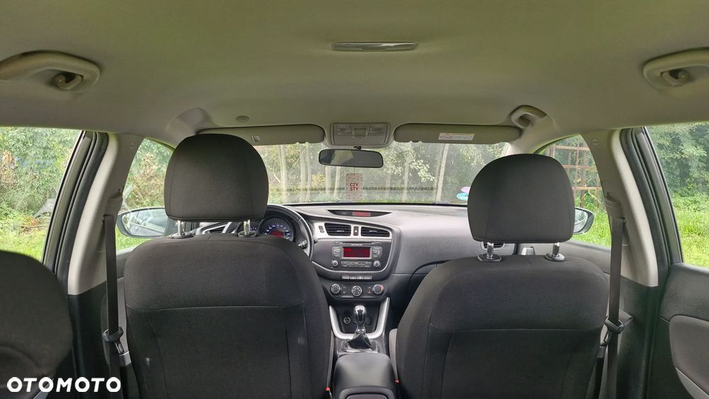 Kia Ceed - 15