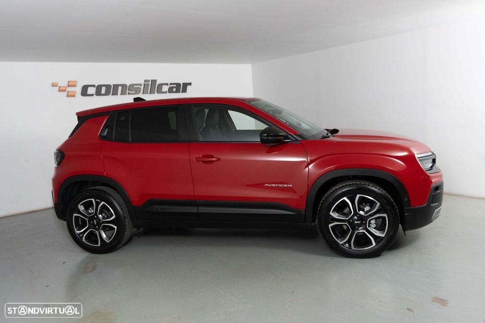 Jeep Avenger 1.2 GSE T3 Summit - 8