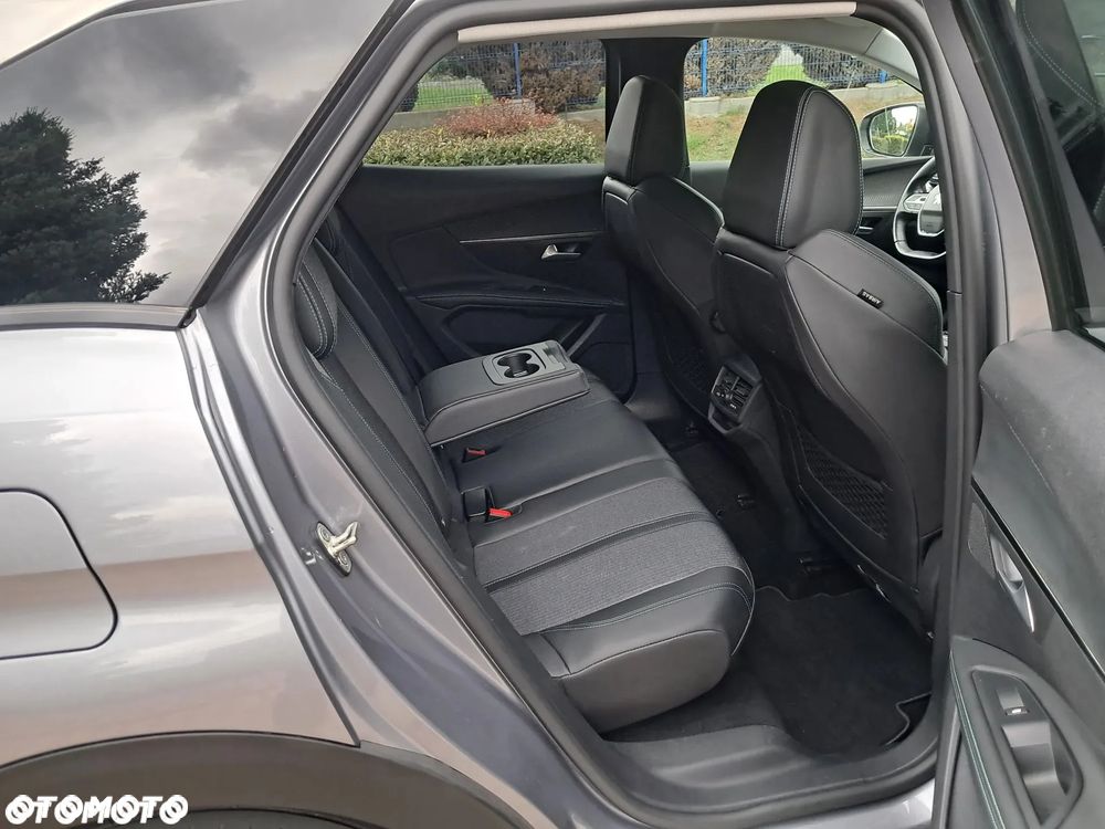Peugeot 3008 BlueHDi 130 Stop & Start EAT8 Allure Pack - 27