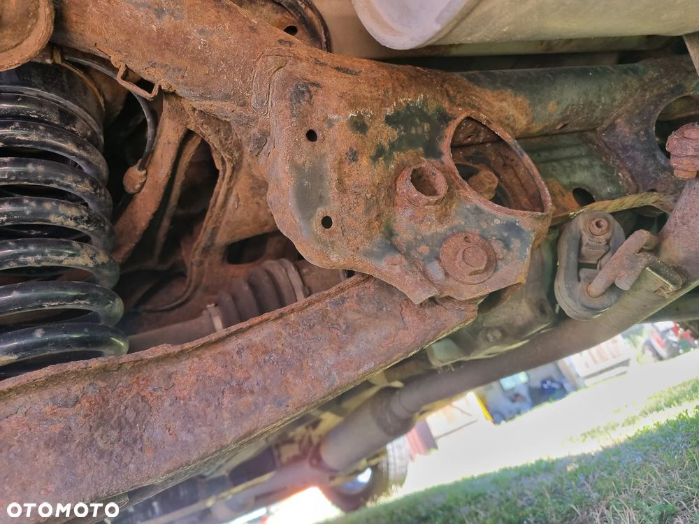 Suzuki Grand Vitara 2.7 V6 - 17