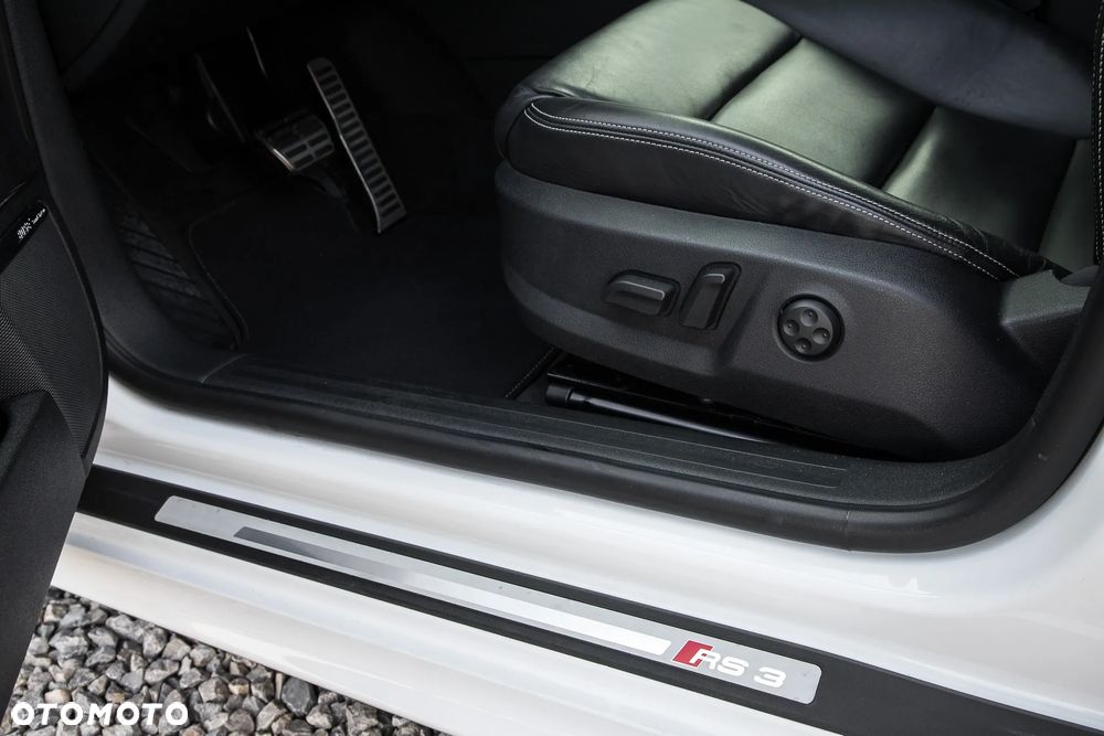 Audi RS3 Sportback - 15