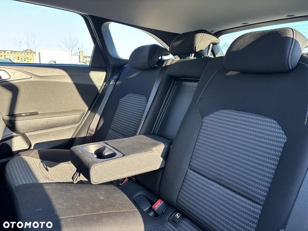 Kia Ceed 1.5 T-GDI M DCT - 17