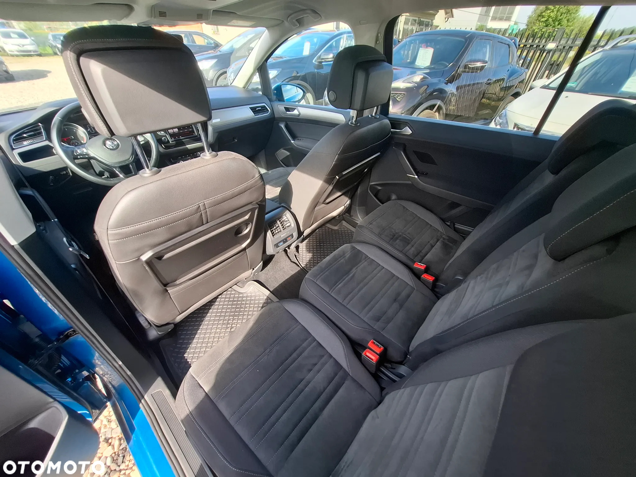 Volkswagen Touran 2.0 TDI BMT Comfortline DSG - 13