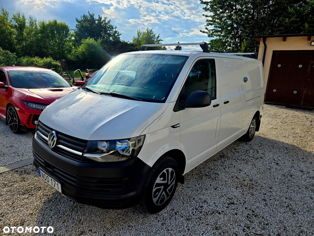 Volkswagen Transporter - 2