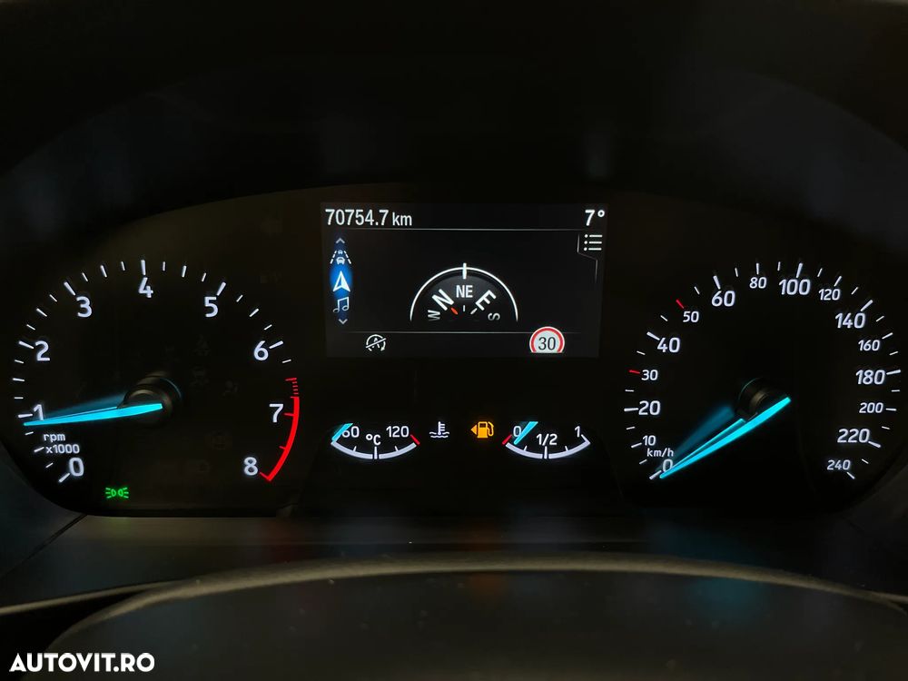 Ford Focus 1.0 EcoBoost MHEV Titanium - 25