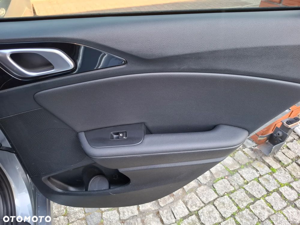 Kia Ceed 1.5 T-GDI L - 34