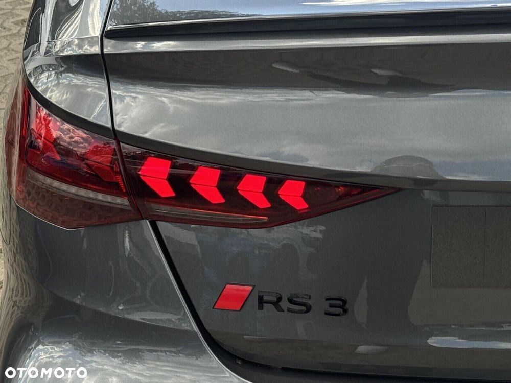 Audi RS3 Limousine - 20