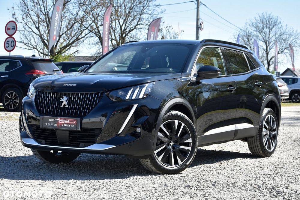 Peugeot 2008 PureTech 130 EAT8 GT - 10