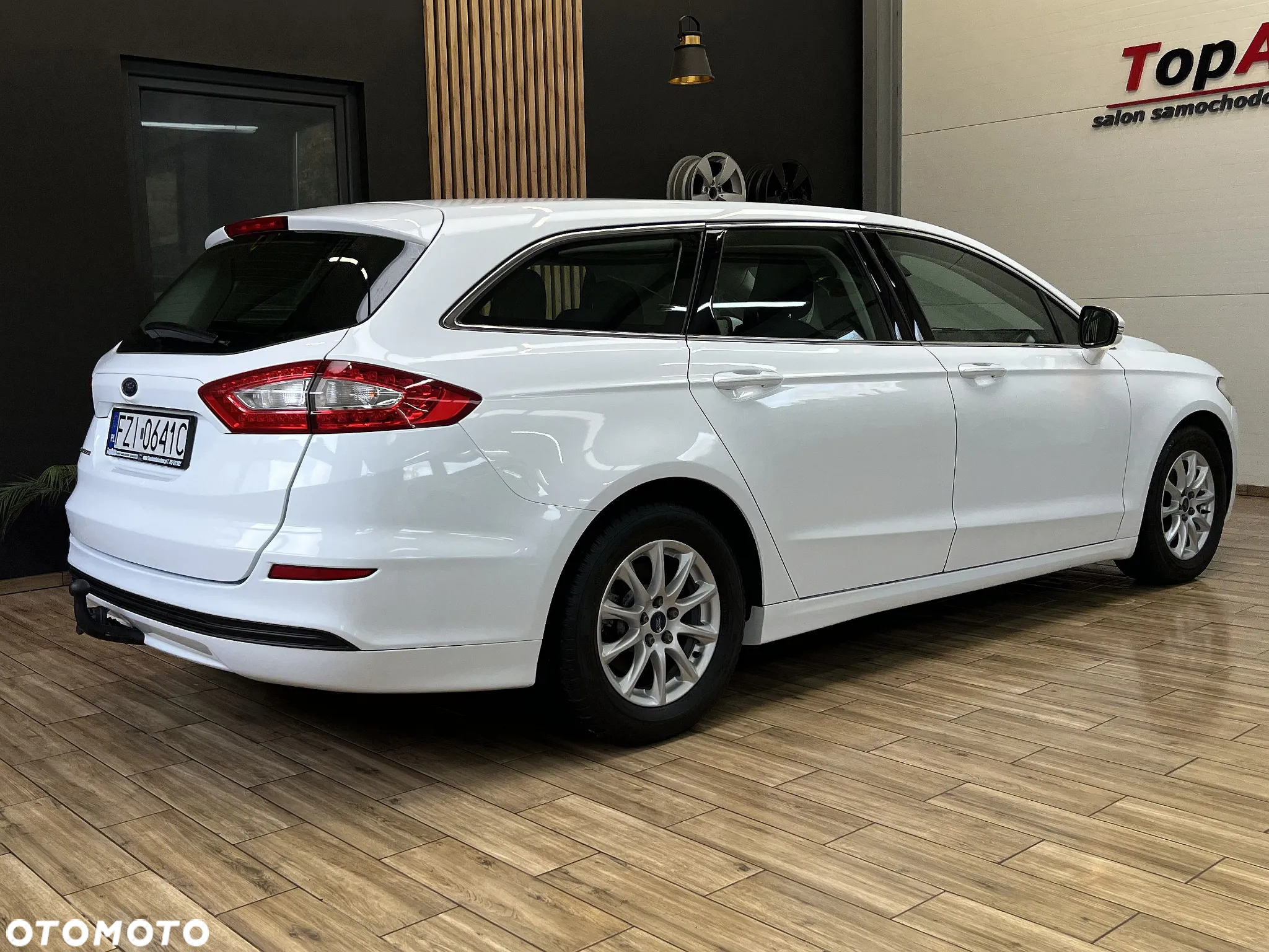 Ford Mondeo 2.0 TDCi Trend PowerShift - 8