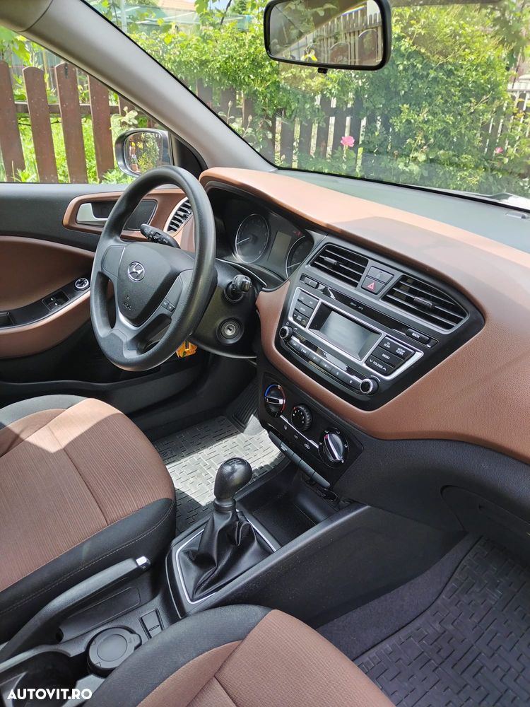 Hyundai i20 - 3