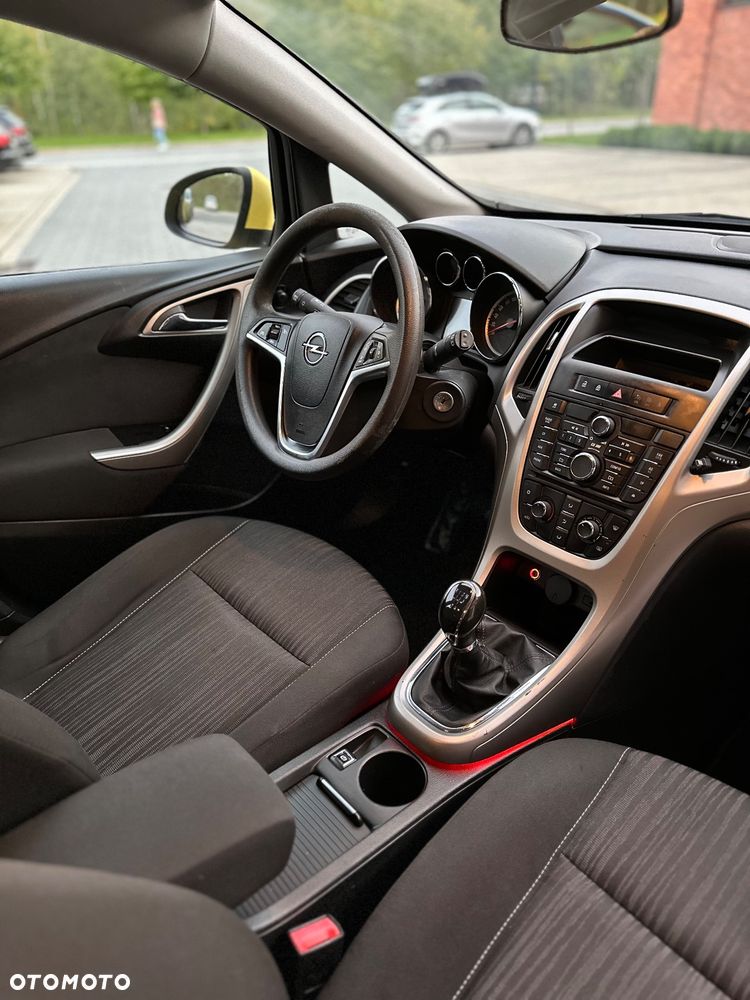 Opel Astra 1.4 EcoFLEX 150 Jahre - 26