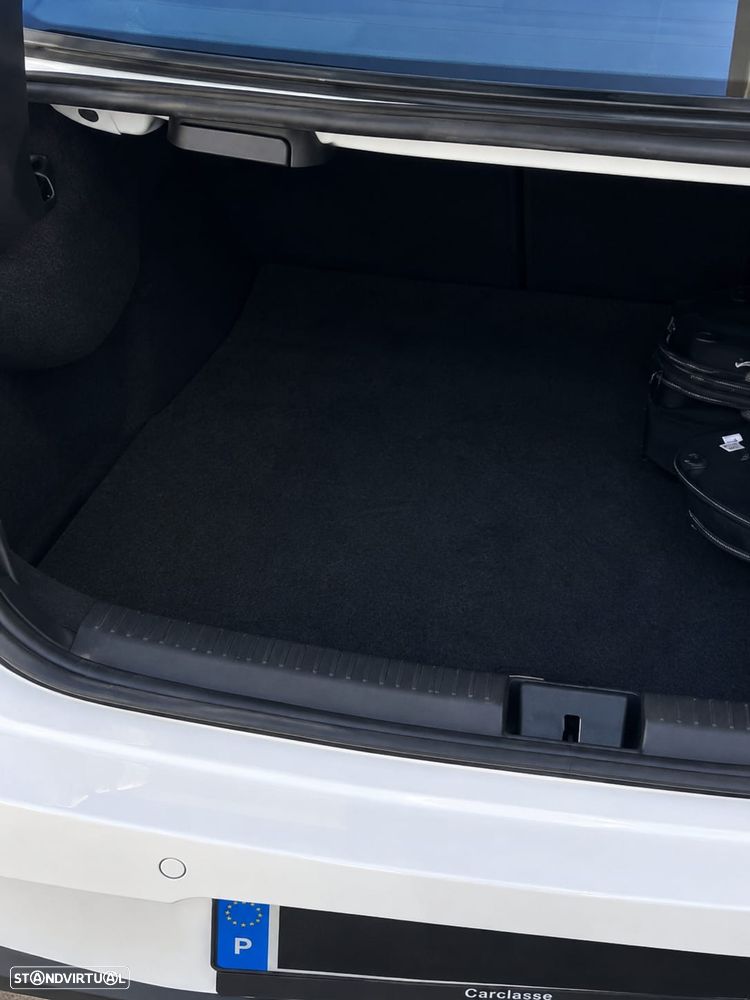 Mercedes-Benz CLA 250 e Progressive - 3