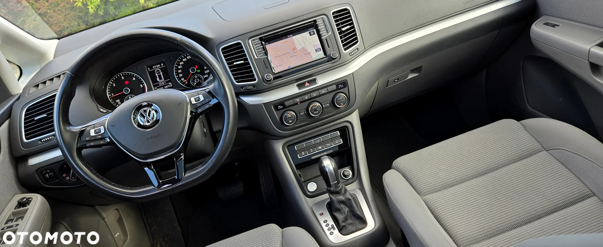 Volkswagen Sharan 2.0 TDI BMT Comfortline DSG - 21