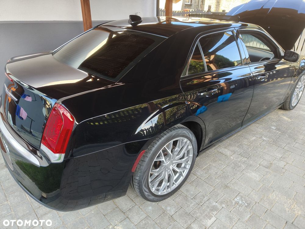 Chrysler 300C - 13