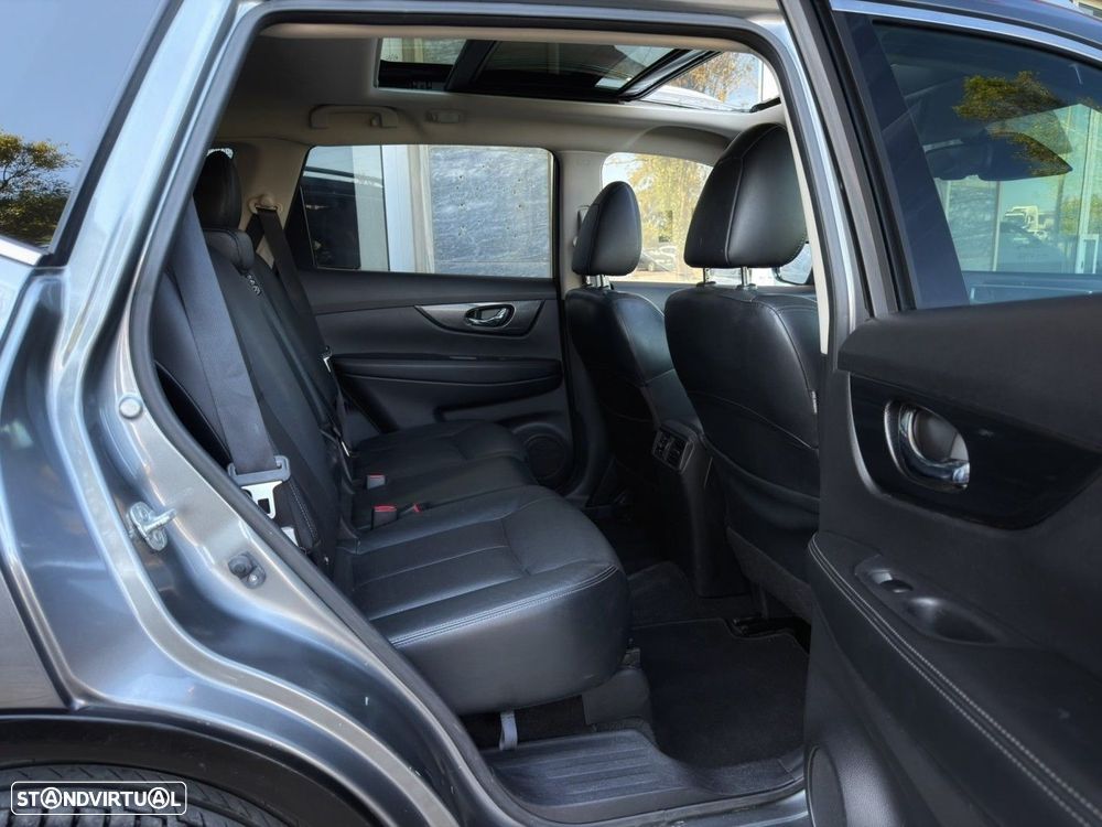 Nissan X-Trail 1.6 dCi Tekna - 24