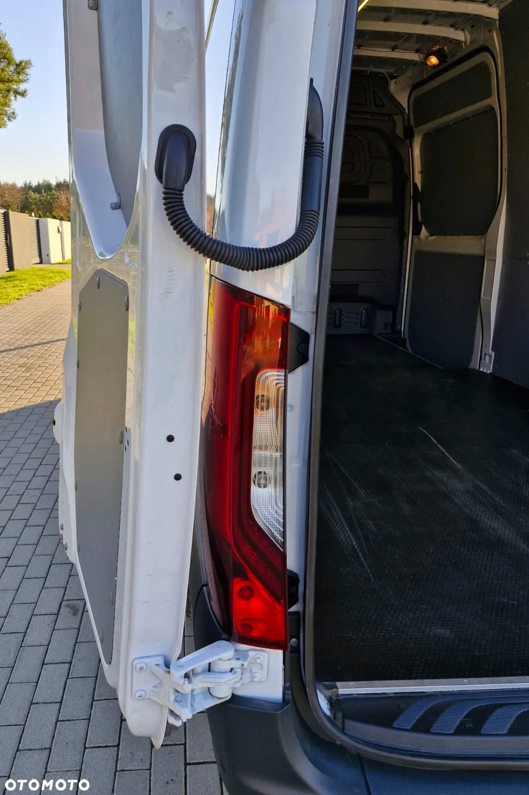 Mercedes-Benz Sprinter Furgon 317 CDI - 12