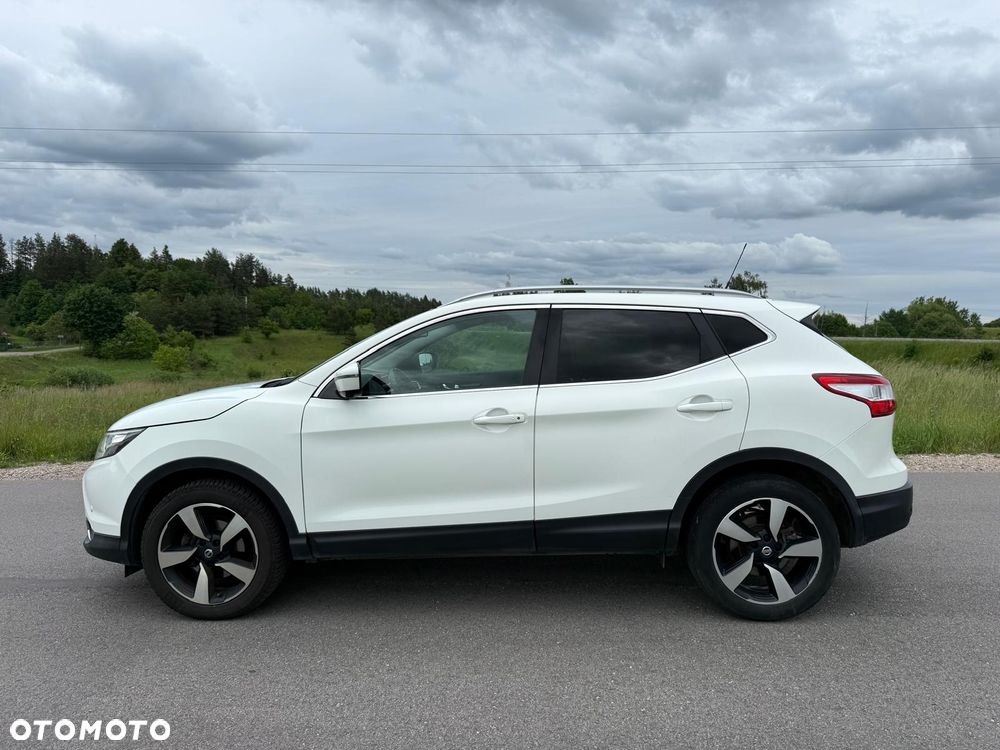 Nissan Qashqai - 2