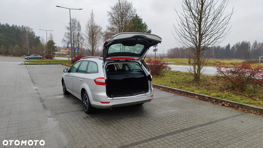 Ford Mondeo 2.0 TDCi Ambiente - 14