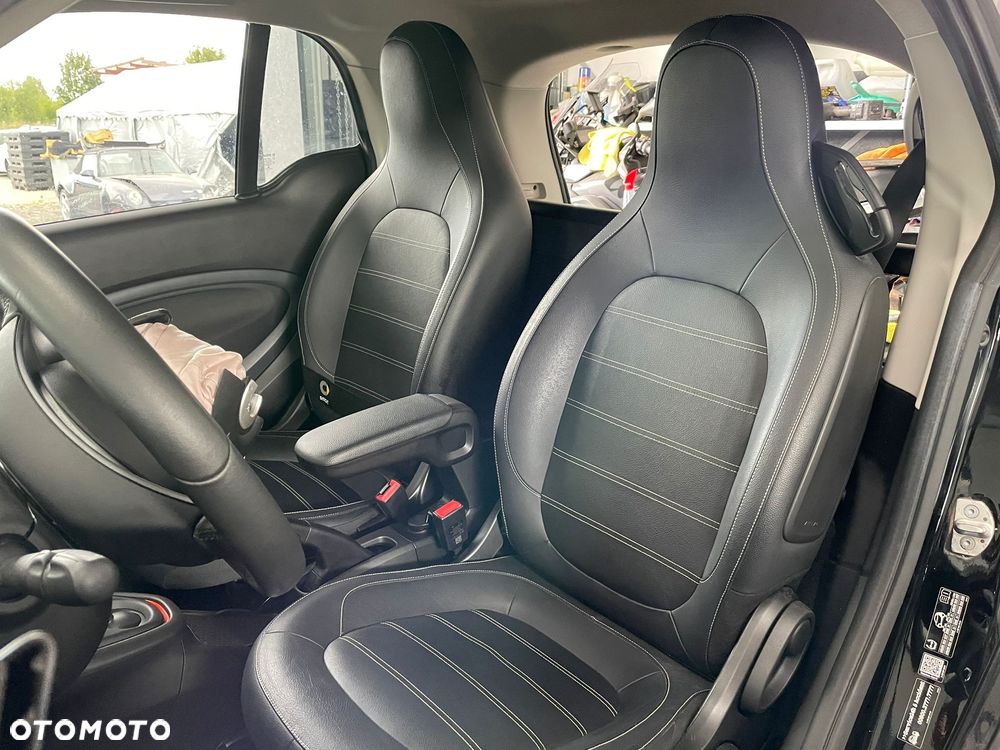 Smart Fortwo EQ Brabus Style - 8