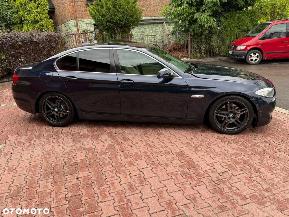 BMW Seria 5 520d Sport-Aut - 4