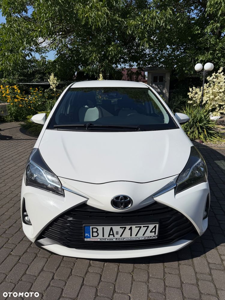 Toyota Yaris 1.5 Premium - 1