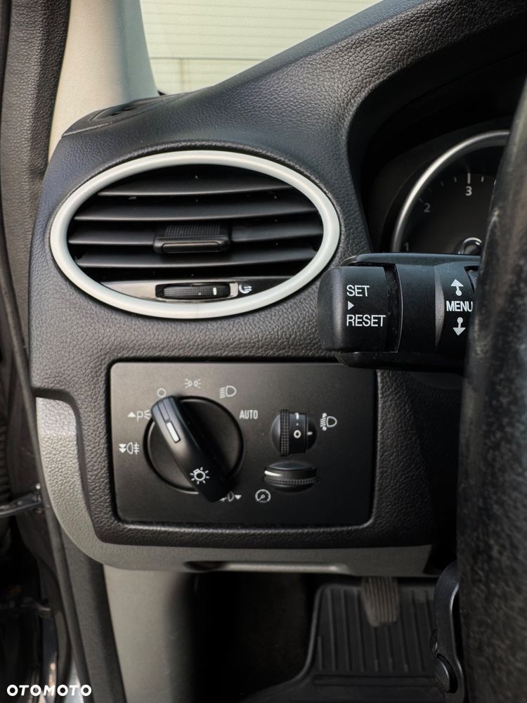 Ford Focus 1.6 TDCi Titanium - 22