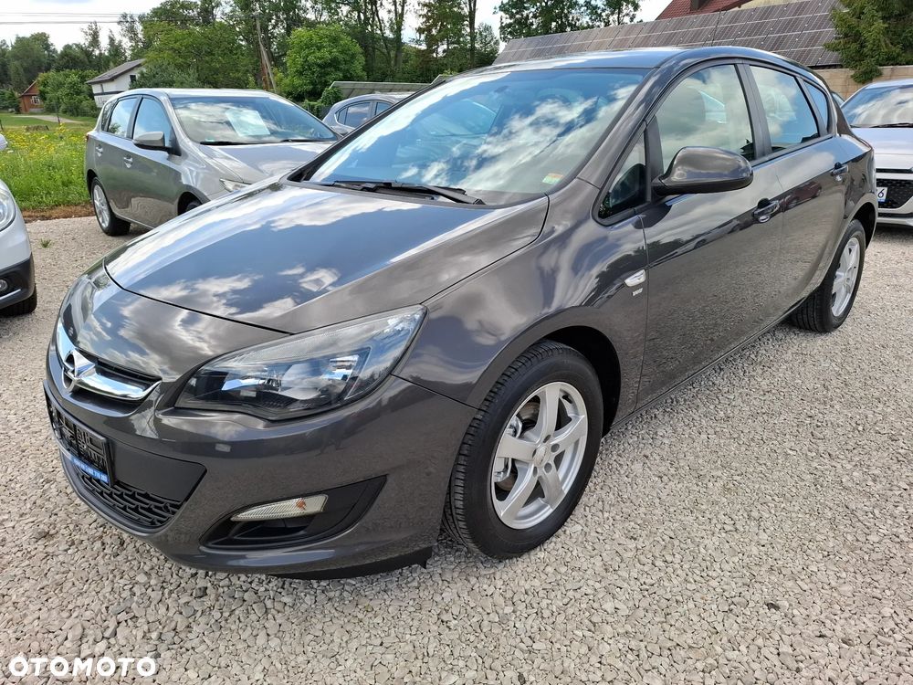 Opel Astra 1.6 Innovation 110 Jahre - 18