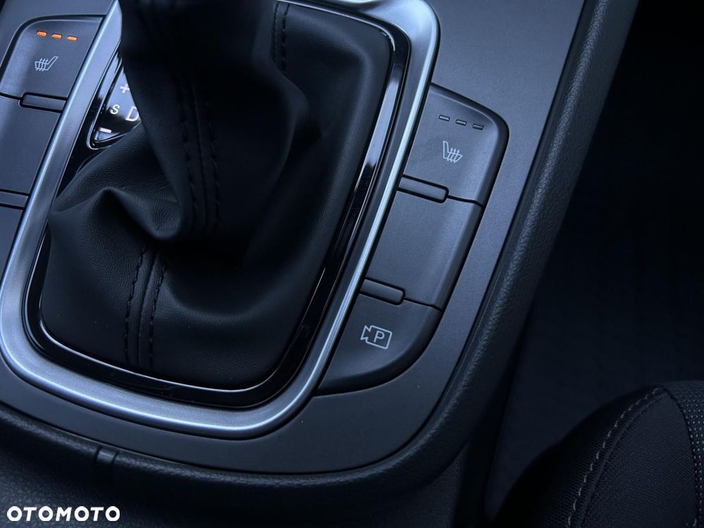 Hyundai Kona 1.6 GDI Hybrid Smart DCT - 25