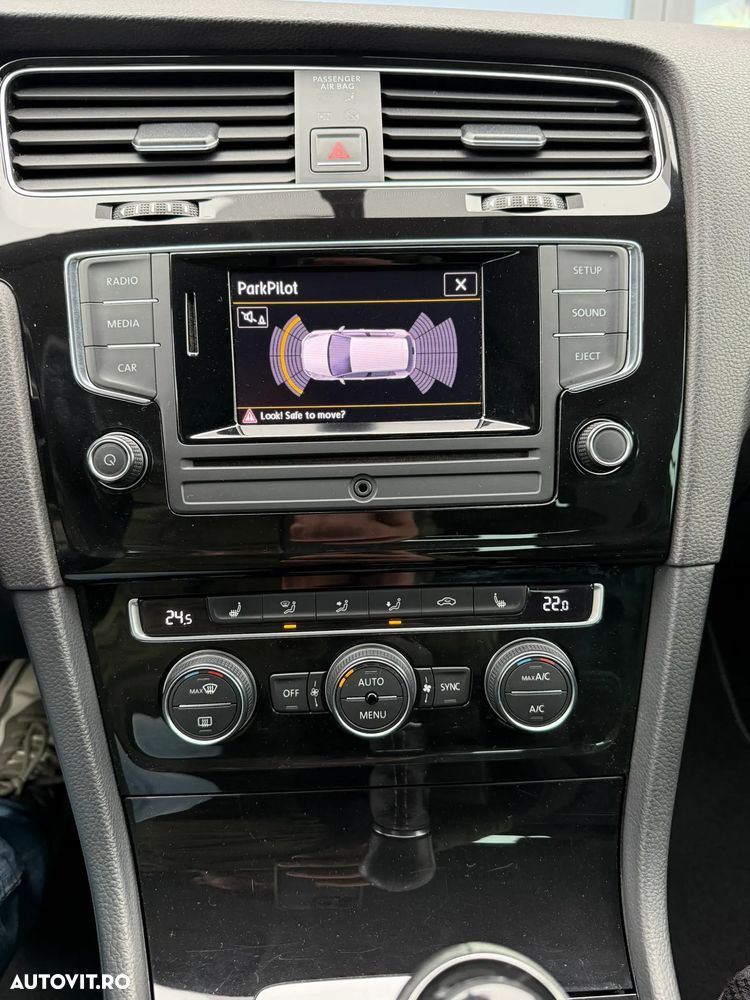 Volkswagen Golf 1.2 TSI BlueMotion Technology Cup - 32