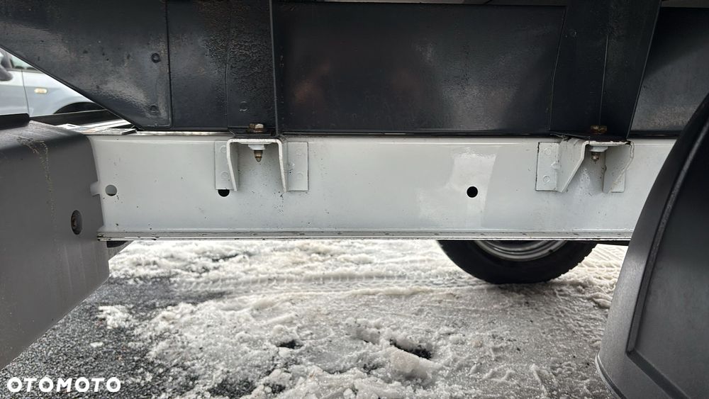 Volkswagen Transporter T5 - 32