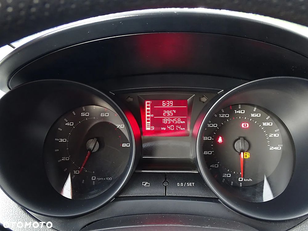 Seat Ibiza 1.4 16V Passion - 27