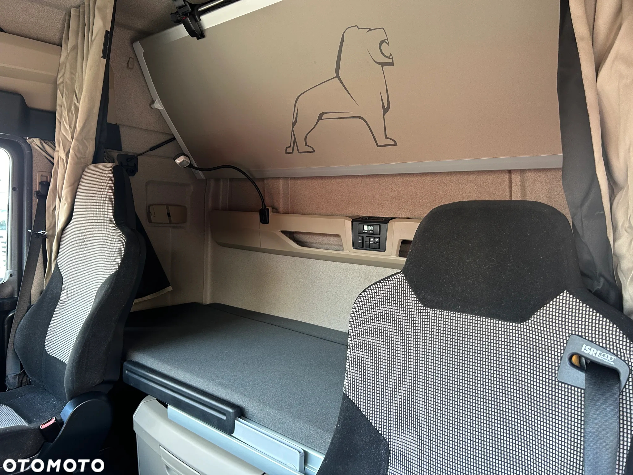 MAN TGX 26.460 KM / BDF 6x2 / AUTOMAT / RETARDER / 3 OSIE !! - 29