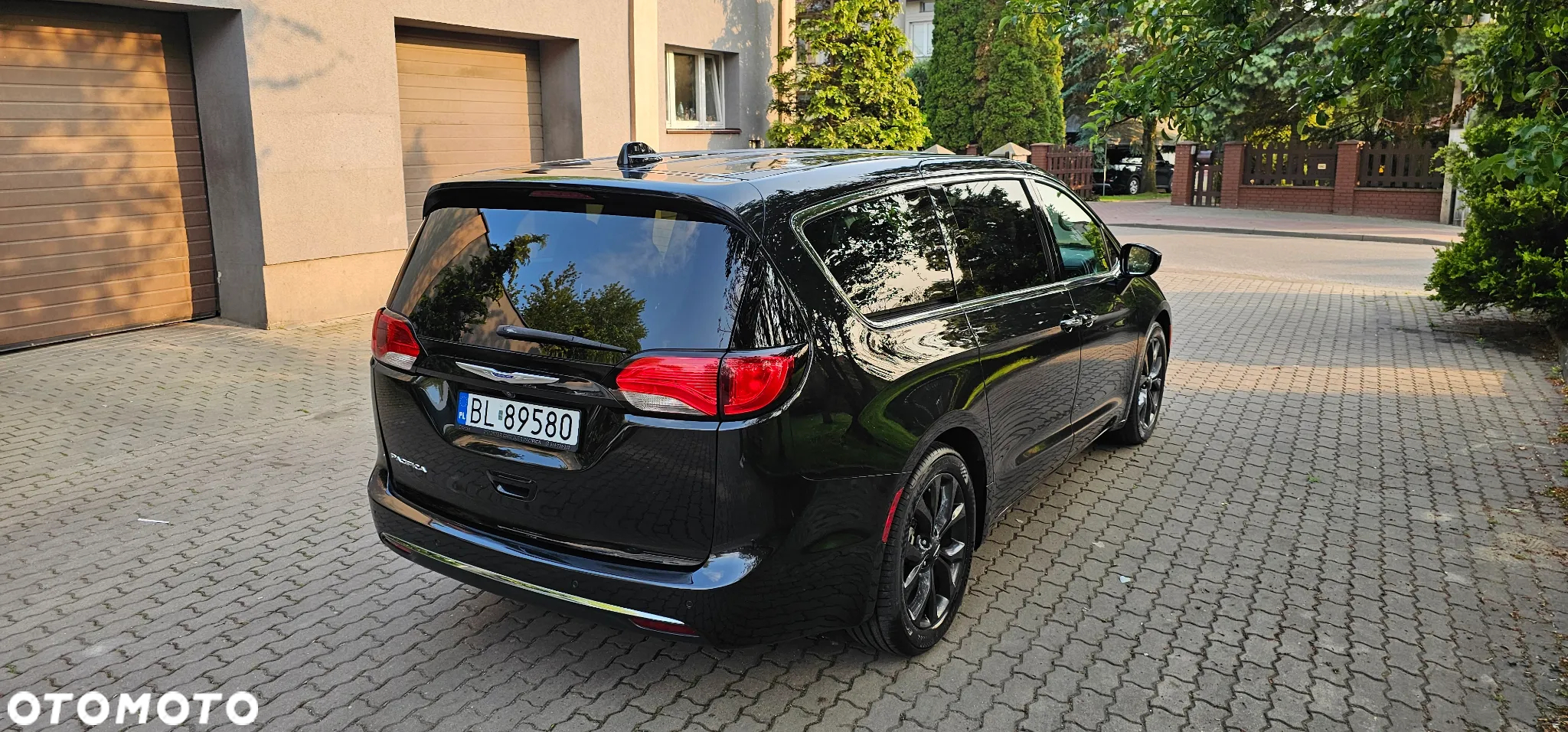 Chrysler Pacifica - 7