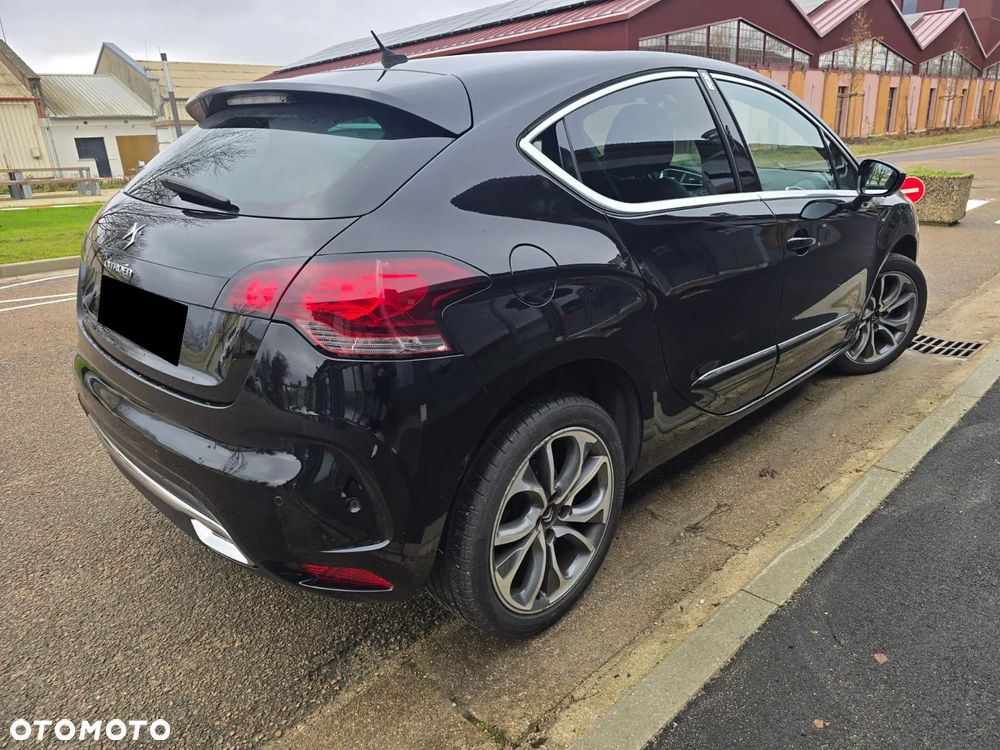 Citroën DS4 HDi 165 SportChic - 3