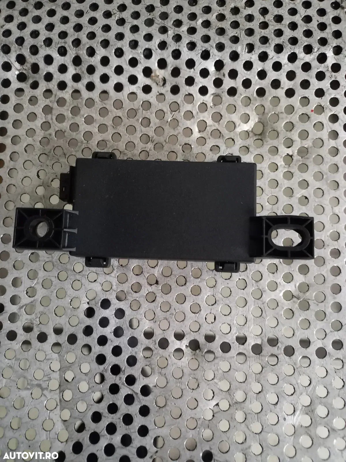 Senzor Alarma Land Rover Range Rover Sport L320 Discovey 3 Motor 276DT An 2005-2006-2007-2008-2009-2010-2011-2012 Cod YWY000120 Dezmembrez Range Rover Sport L320 2.7 Tdv6 Motor 276DT - Dezmembrari Arad - 2