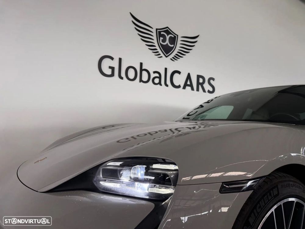 Porsche Taycan Standard - 7