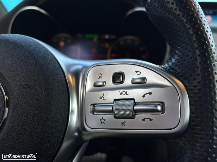 Mercedes-Benz C 300 de AMG Line - 12