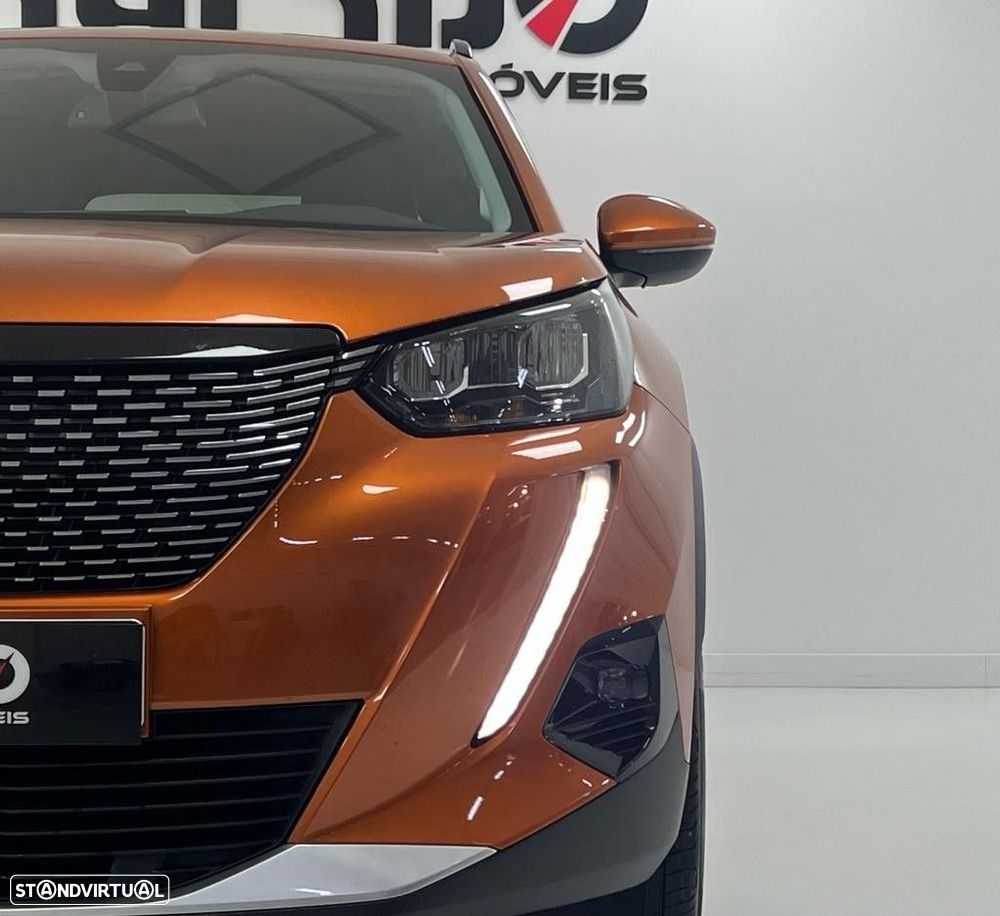 Peugeot 2008 1.2 PureTech Allure - 8