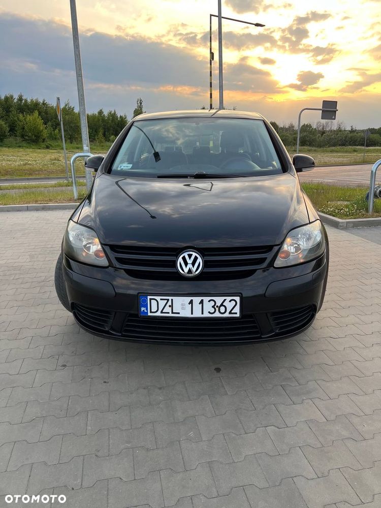 Volkswagen Golf - 28
