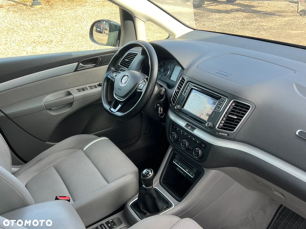 Volkswagen Sharan 2.0 TDI (BlueMotion Technology) Comfortline - 19
