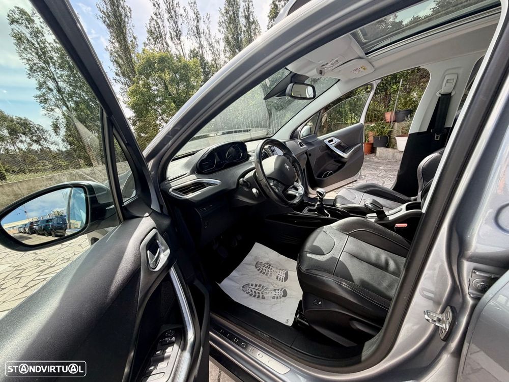 Peugeot 2008 1.2 PureTech Allure Pack - 35