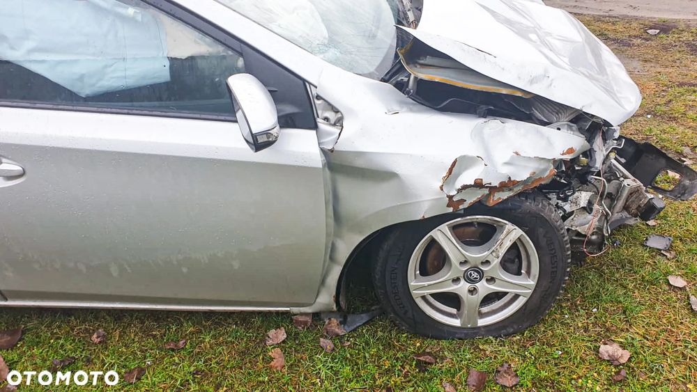 Toyota Auris 1.6 Premium - 6